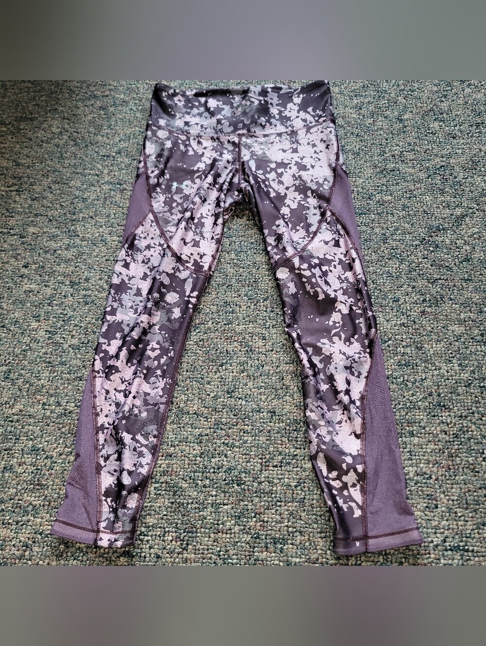 Under Armour Purple Ankle Leggings with Mesh Panels